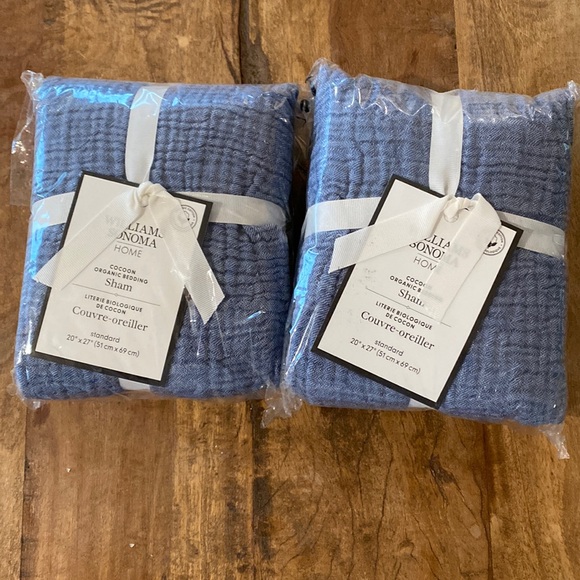 Williams Sonoma cocoon organic bedding shams (2) - Picture 1 of 6